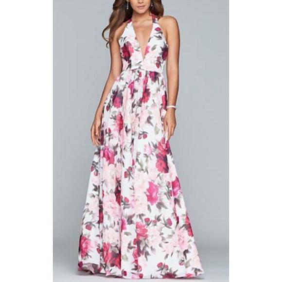 NEW FAVIANA halter v-neck a-line floral dress in floral